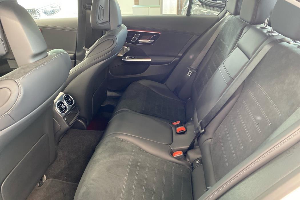 MERCEDES-BENZ C 2024