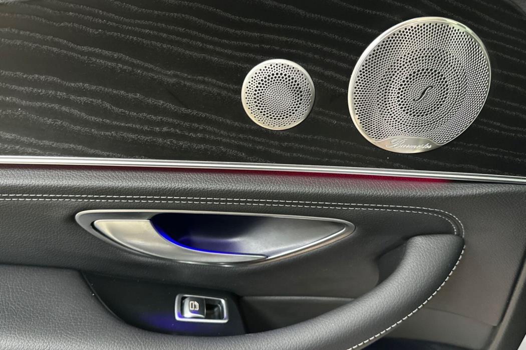 MERCEDES-BENZ E 2023