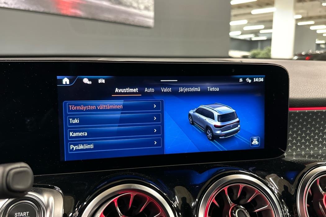 MERCEDES-BENZ EQB 2025