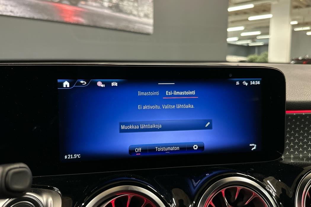 MERCEDES-BENZ EQB 2025