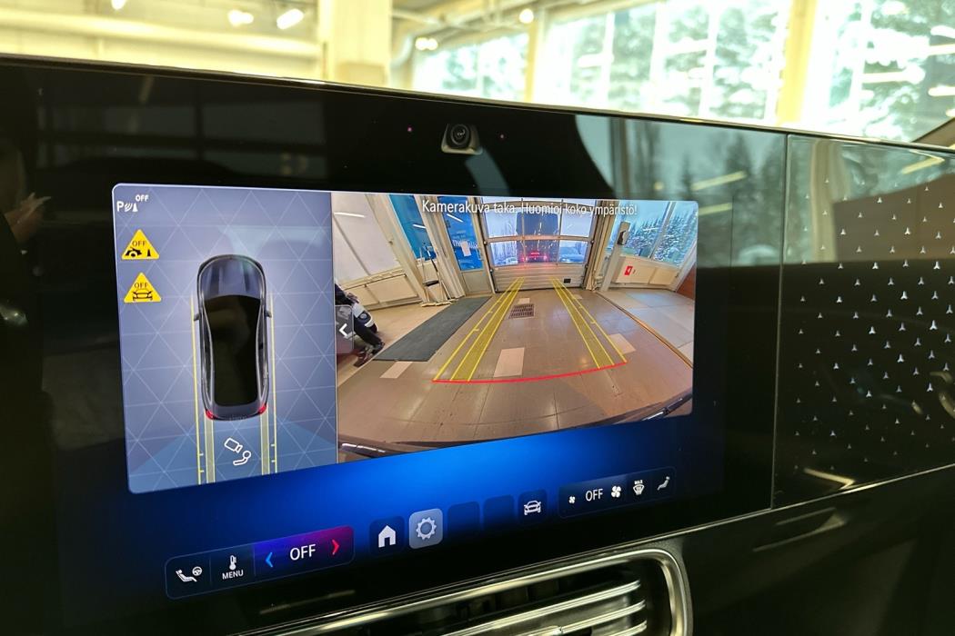 MERCEDES-BENZ CLA 2025