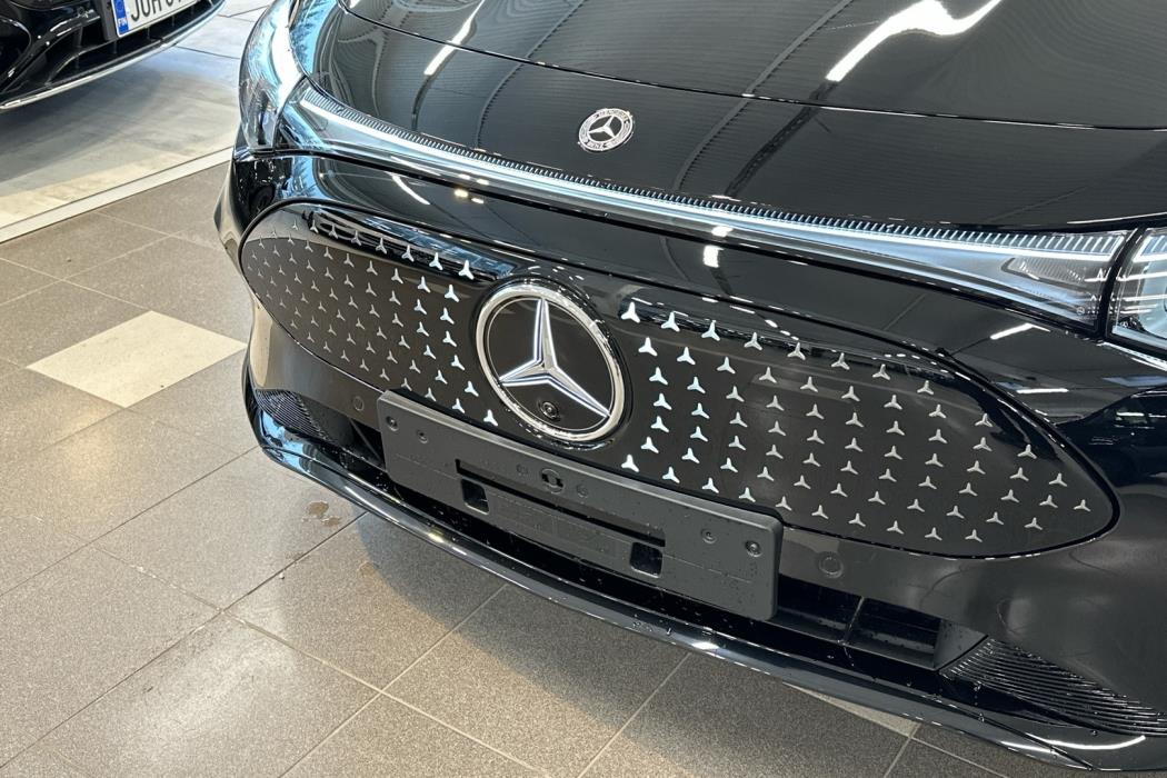 MERCEDES-BENZ CLA 2025