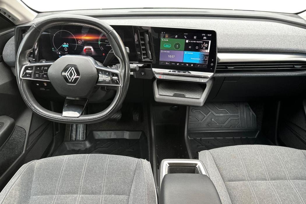 RENAULT Megane 2023