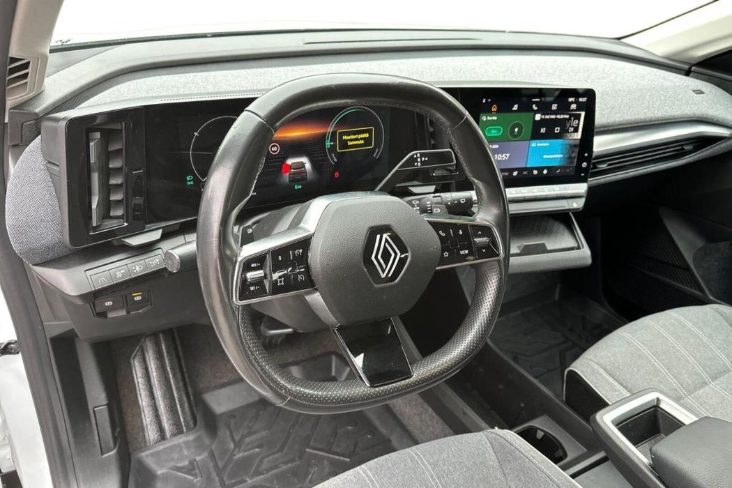 RENAULT Megane 2023