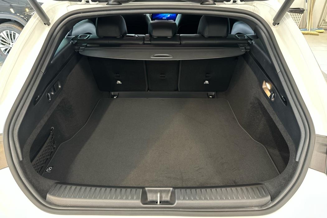 MERCEDES-BENZ CLA 2026