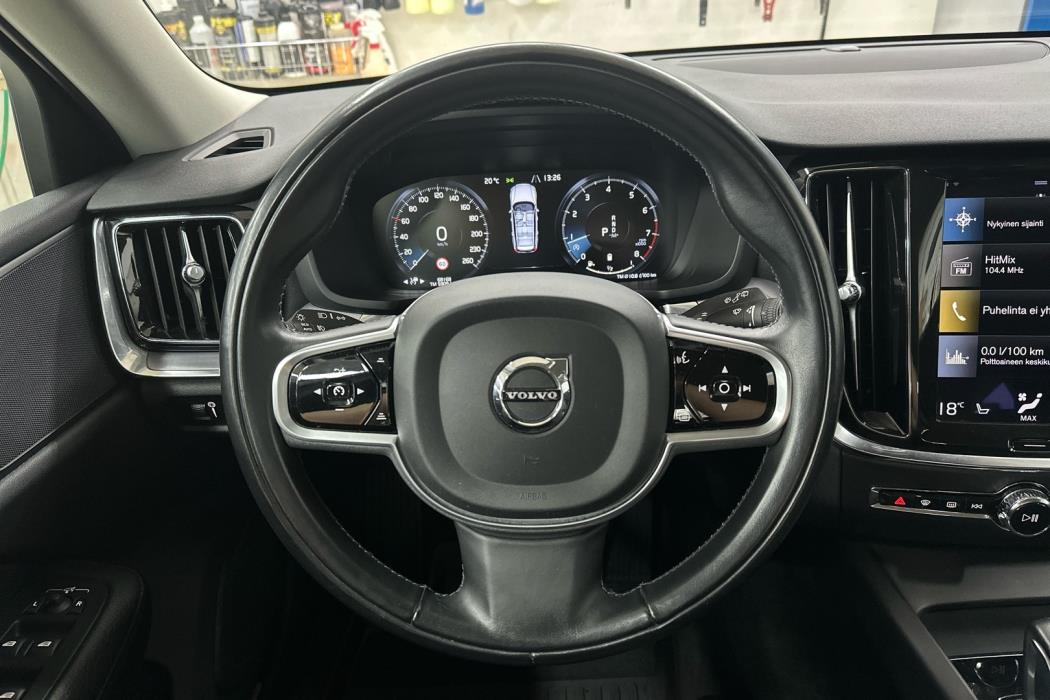 VOLVO V60 2021