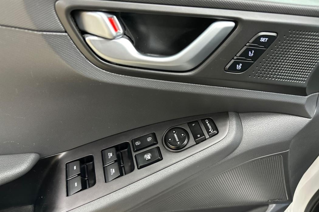 HYUNDAI IONIQ HYBRID 2017