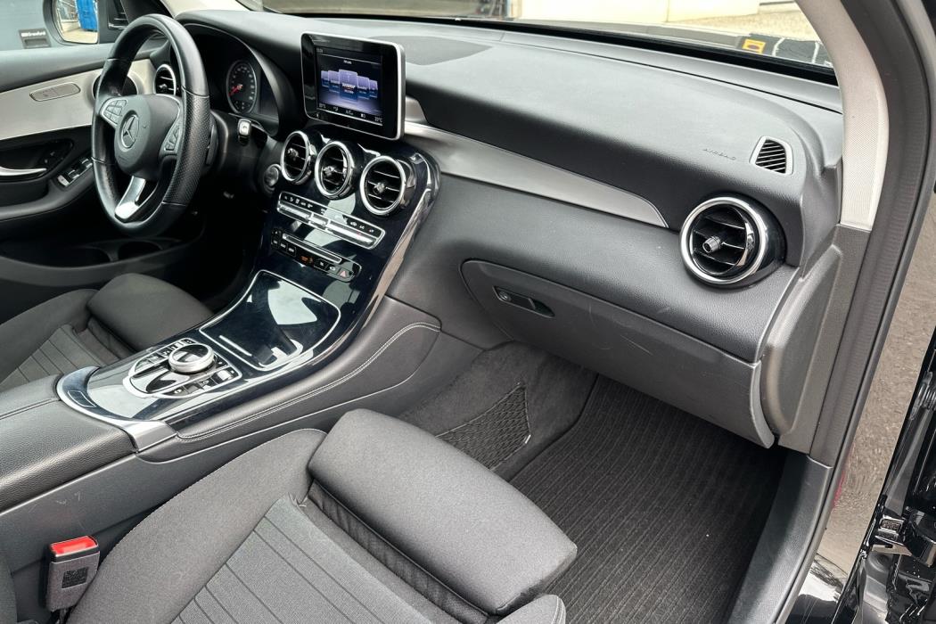 MERCEDES-BENZ GLC 2019