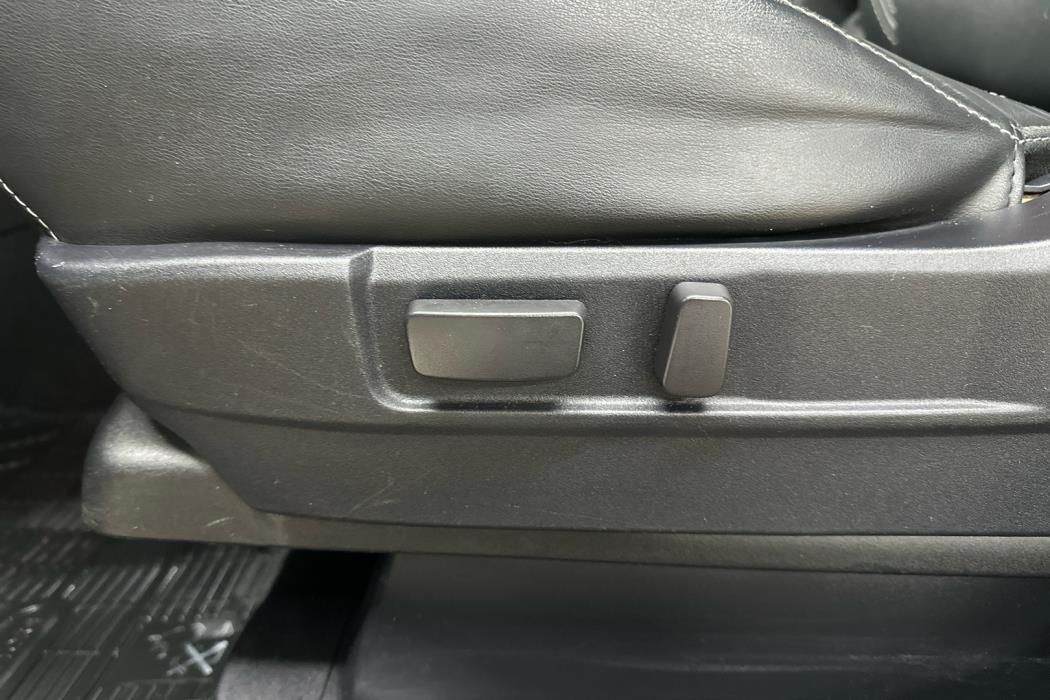 MITSUBISHI Outlander PHEV 2017