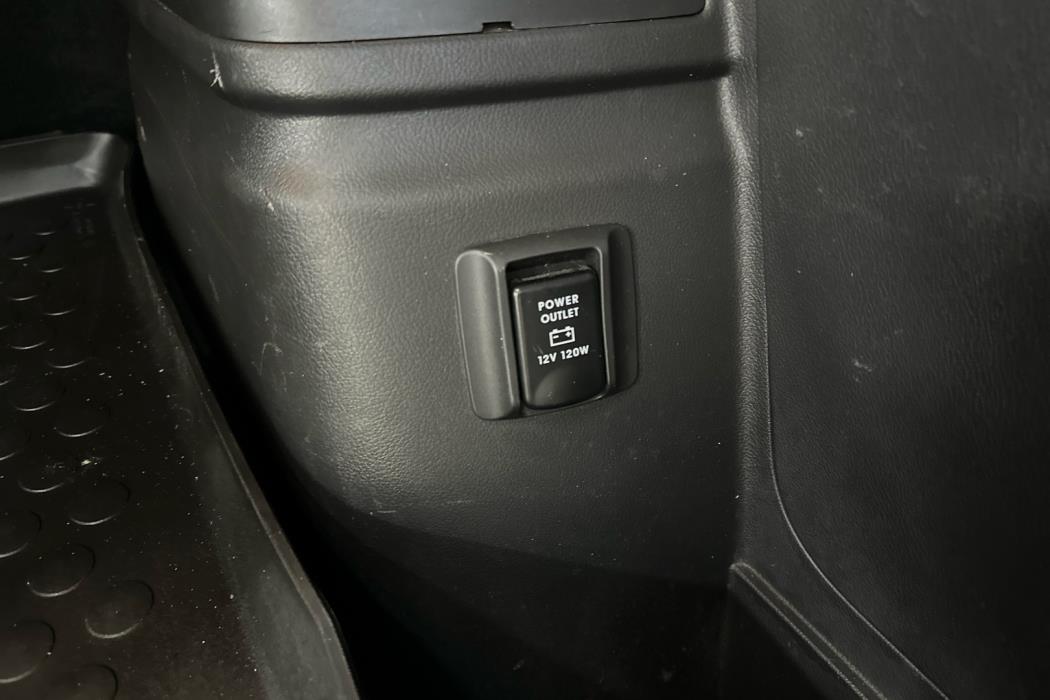 MITSUBISHI Outlander PHEV 2017