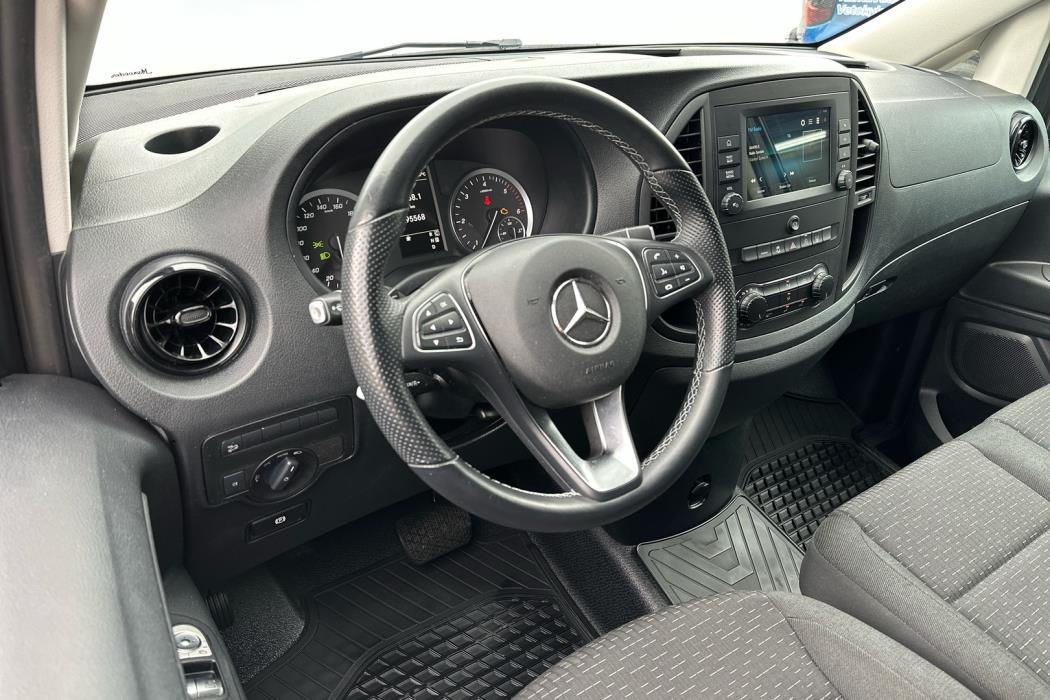 MERCEDES-BENZ Vito 2022