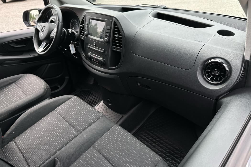 MERCEDES-BENZ Vito 2022