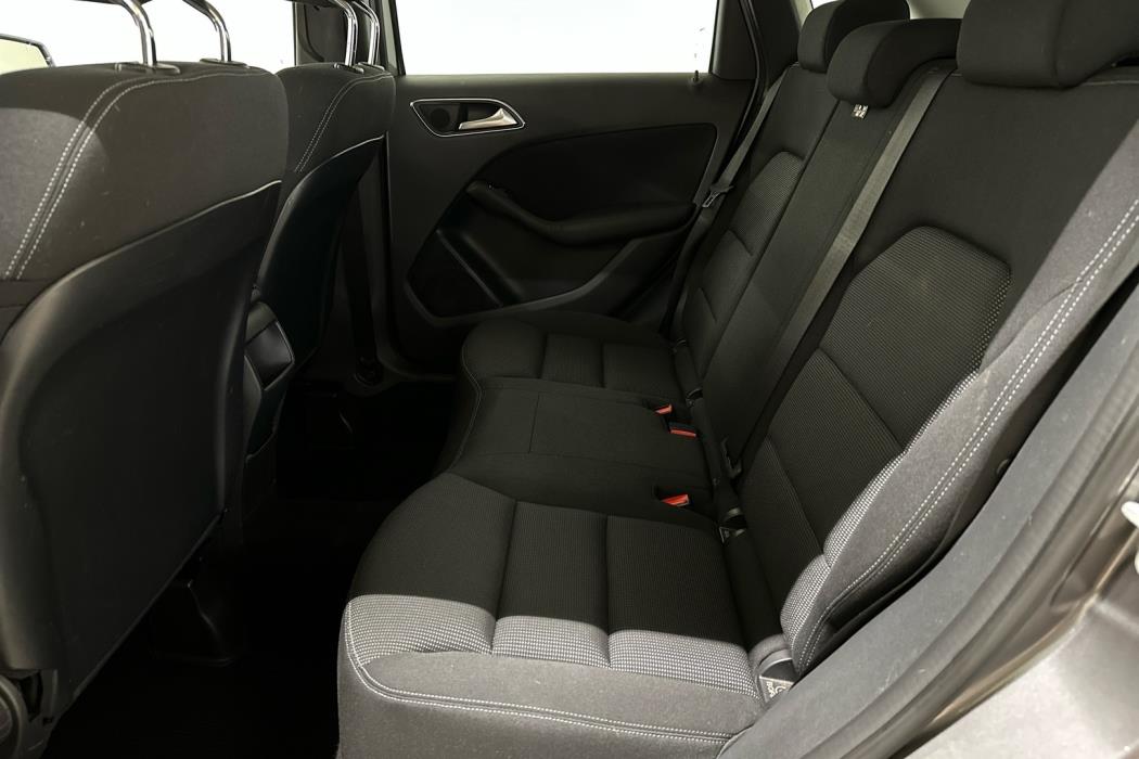 MERCEDES-BENZ B 2014