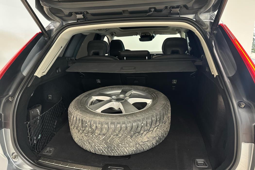 VOLVO XC60 2020
