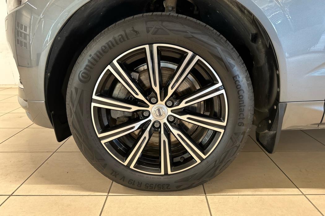 VOLVO XC60 2020