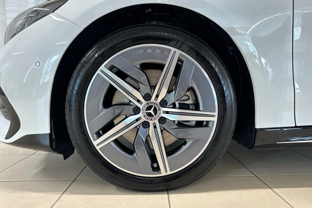 MERCEDES-BENZ CLA 2025