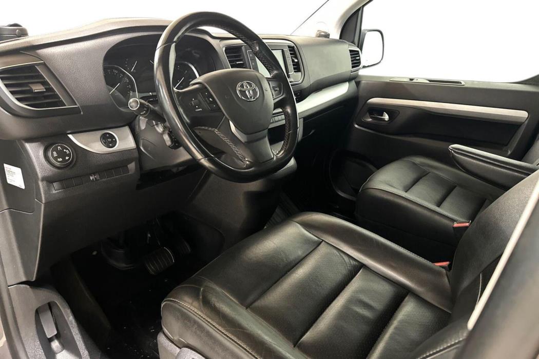 TOYOTA Proace Verso 2018