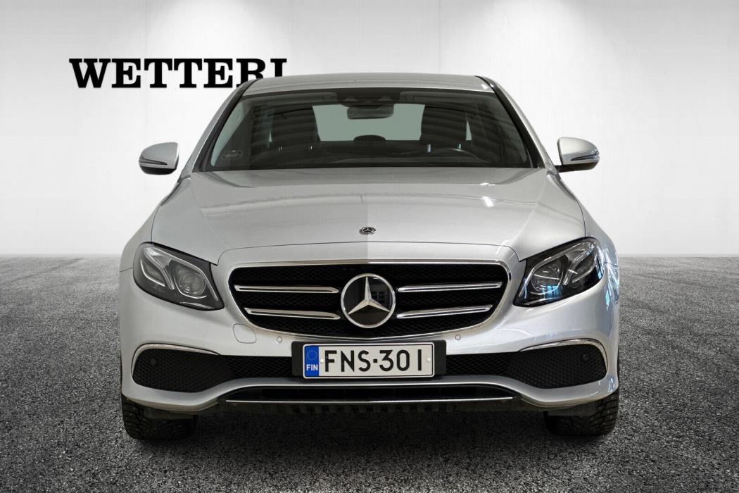 MERCEDES-BENZ E 2019