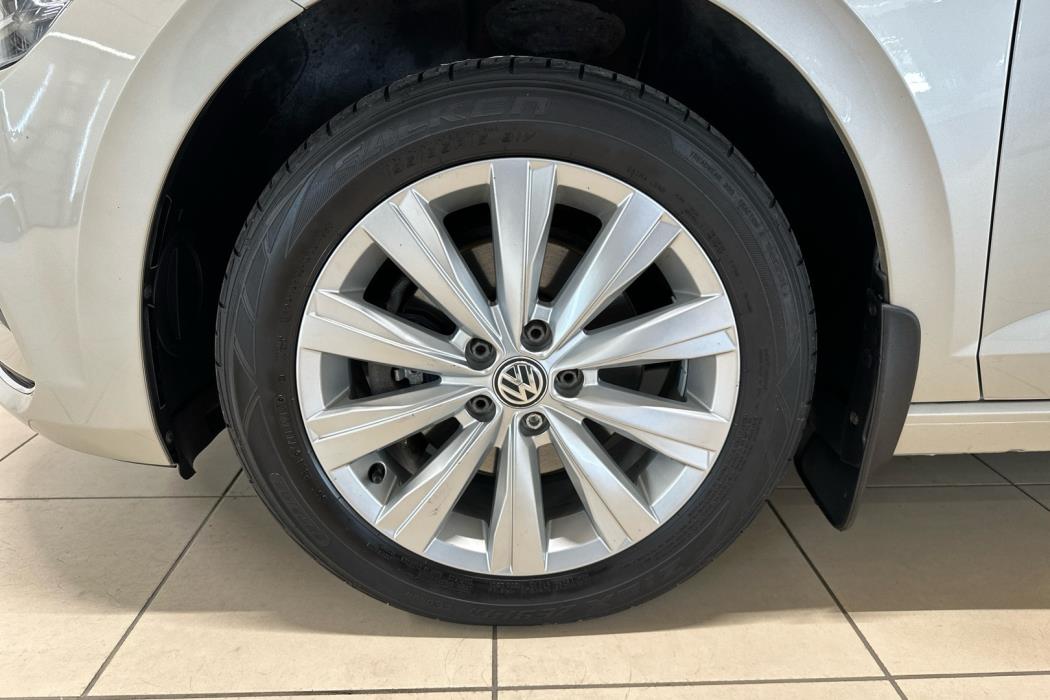 VOLKSWAGEN Polo 2019