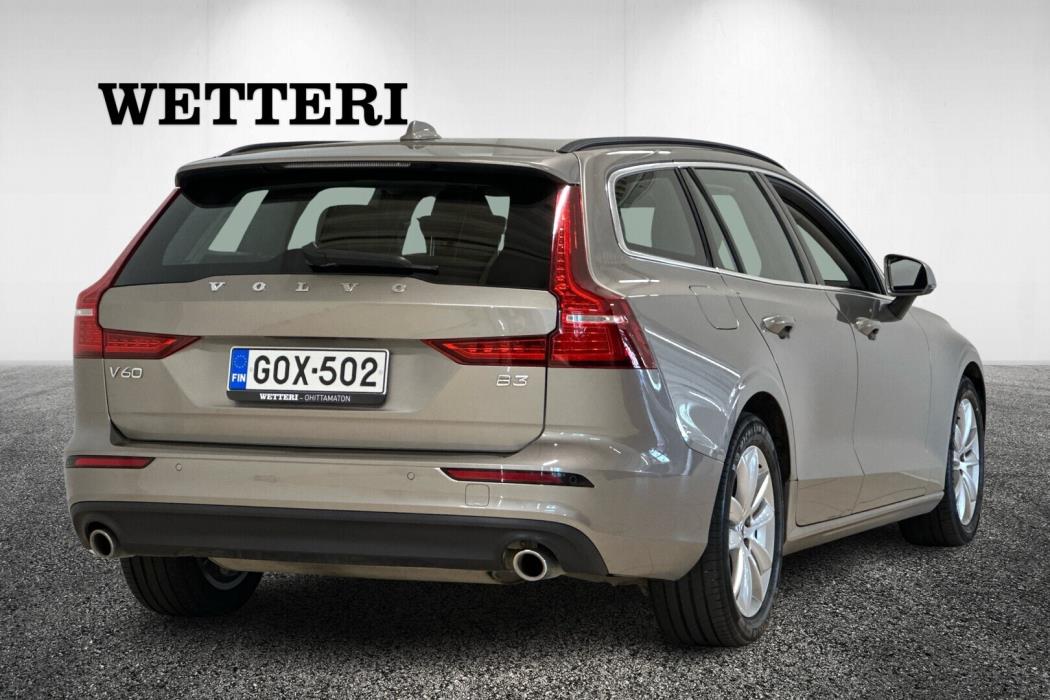 VOLVO V60 2021
