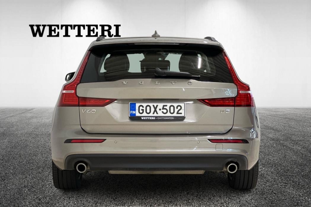 VOLVO V60 2021