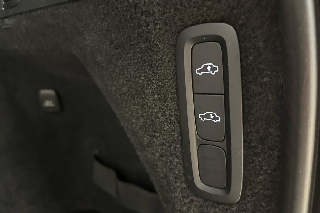 VOLVO XC90 2023