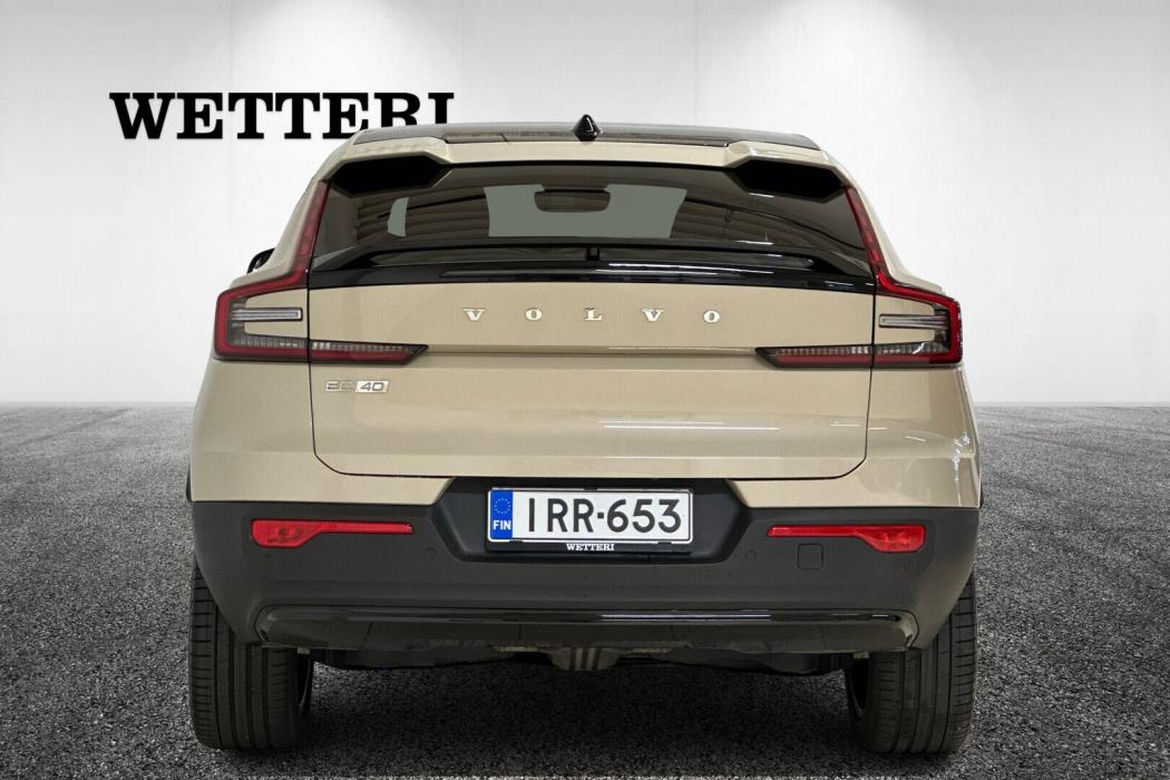 VOLVO EC40 2024