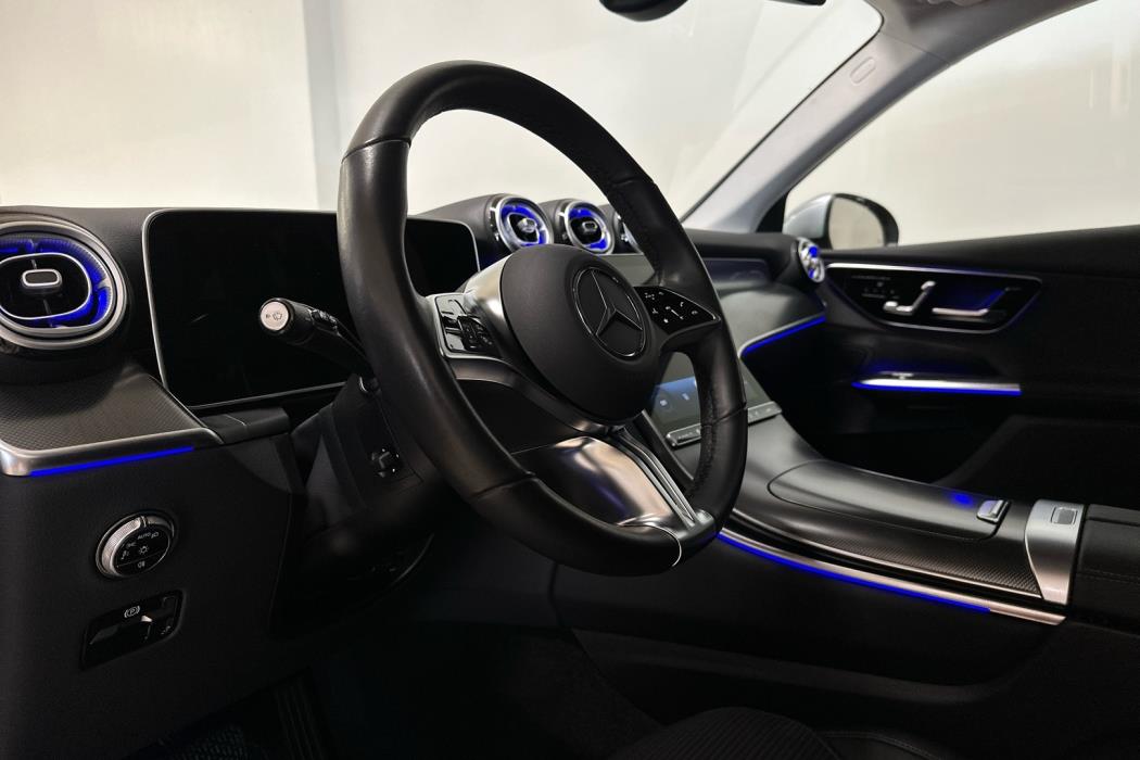 MERCEDES-BENZ GLC 2025