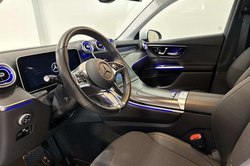 MERCEDES-BENZ GLC 2025