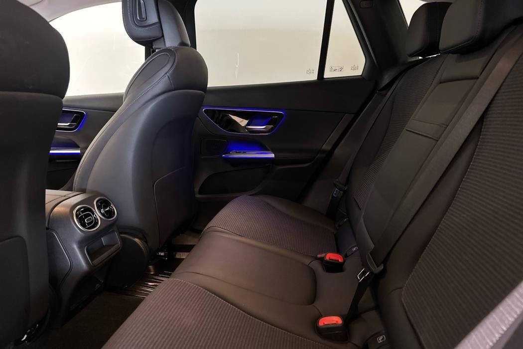 MERCEDES-BENZ GLC 2025