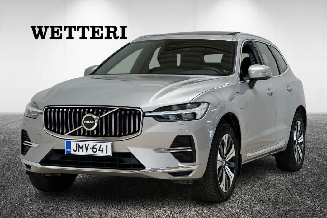 VOLVO XC60 2023