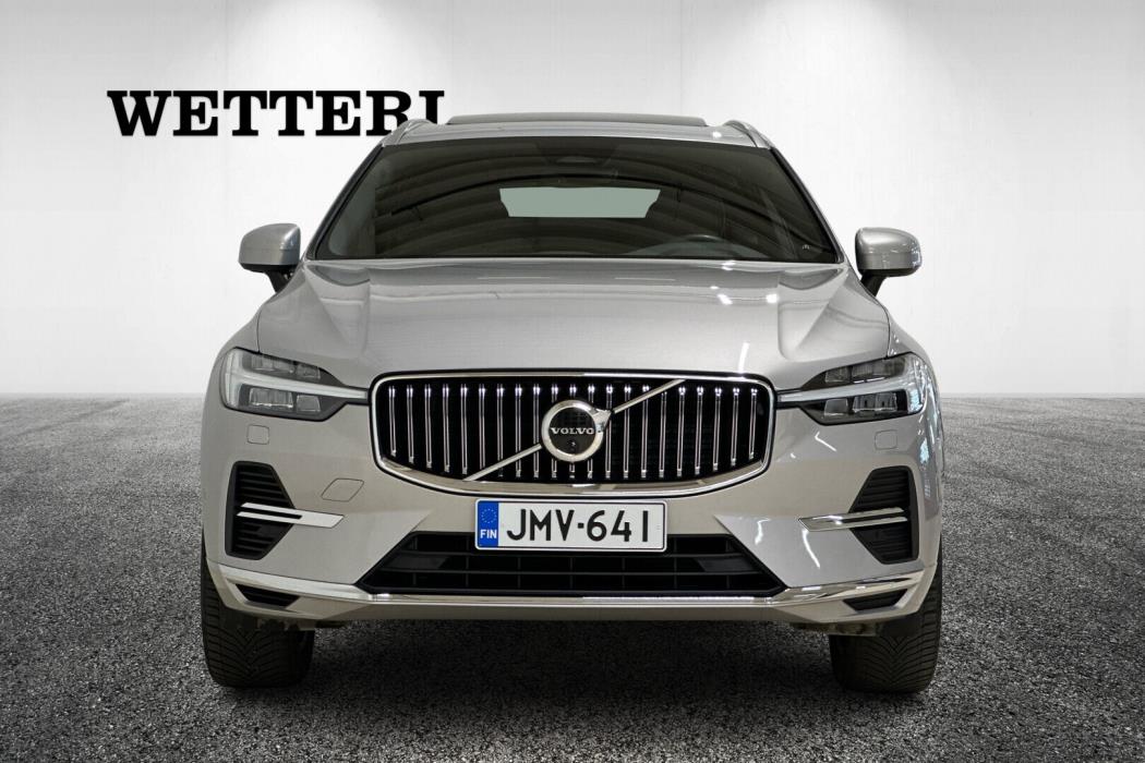 VOLVO XC60 2023