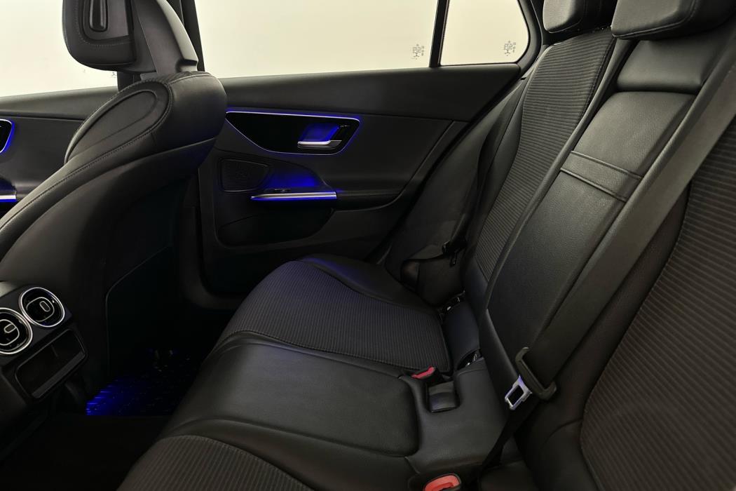 MERCEDES-BENZ C 2023