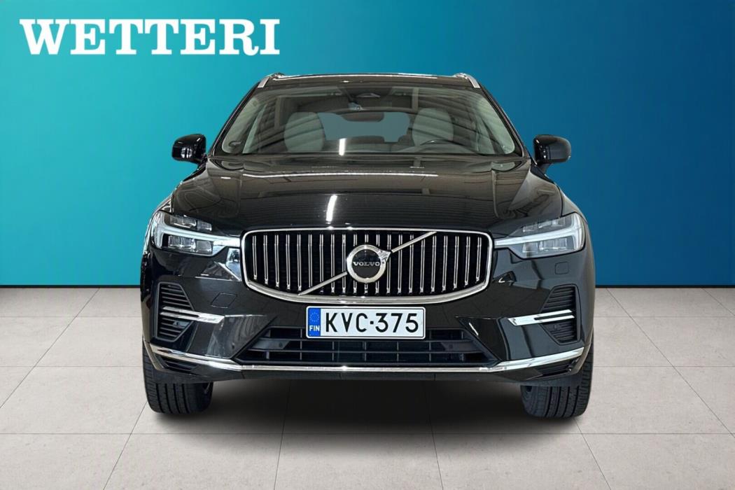 VOLVO XC60 2023