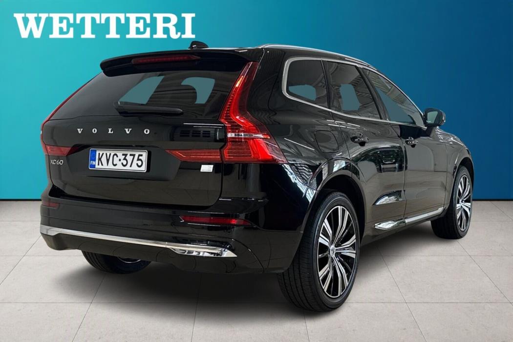 VOLVO XC60 2023