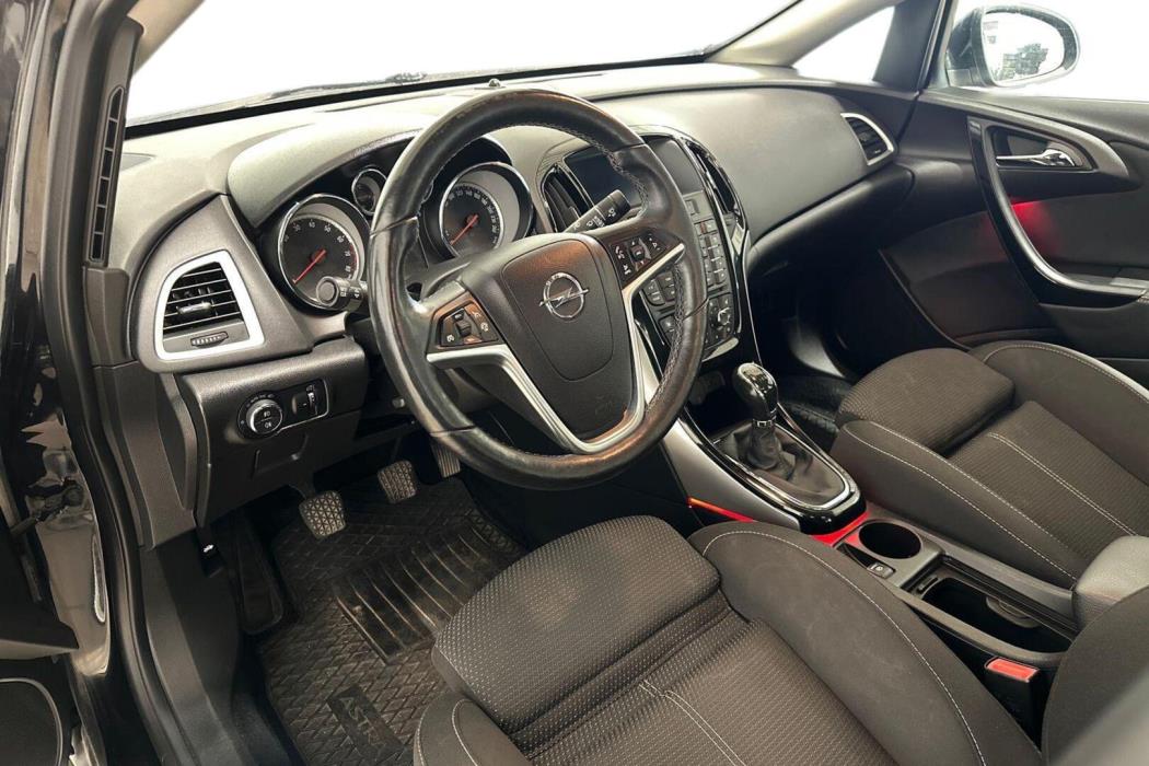 OPEL Astra 2015