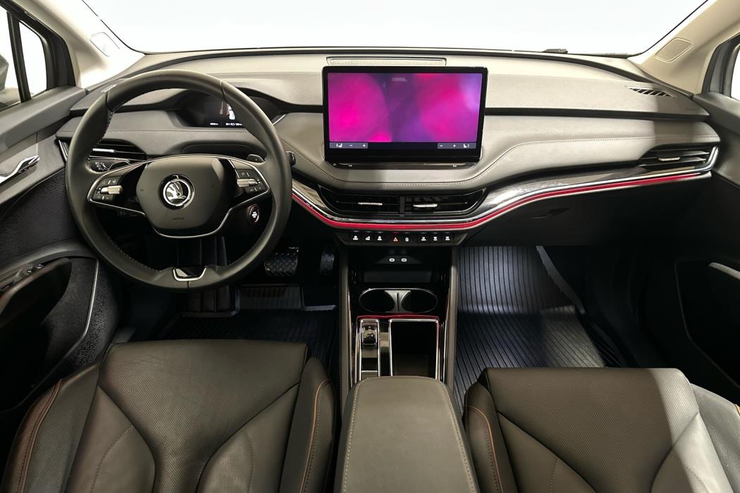 SKODA Enyaq 2024