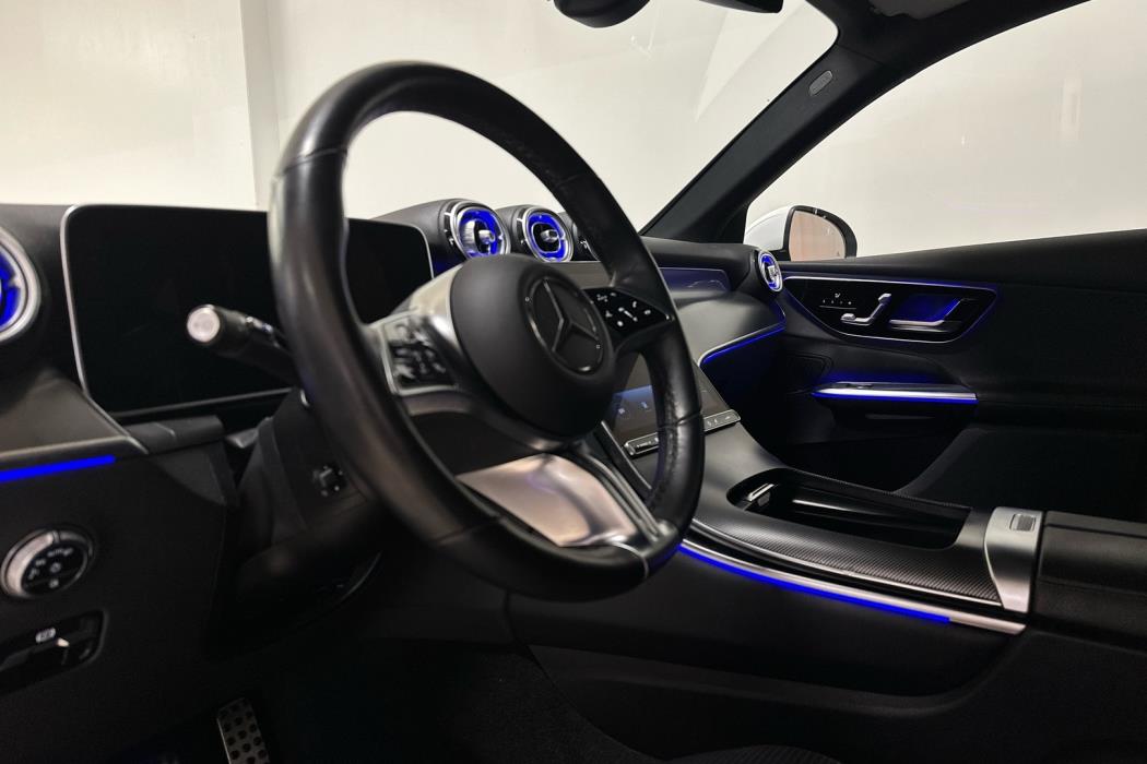 MERCEDES-BENZ GLC 2023