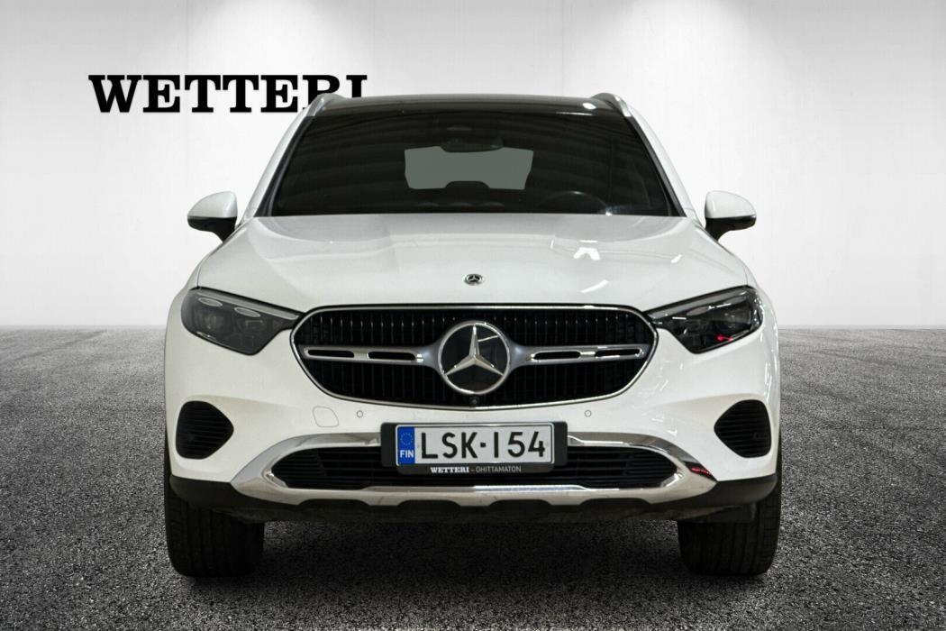 MERCEDES-BENZ GLC 2023