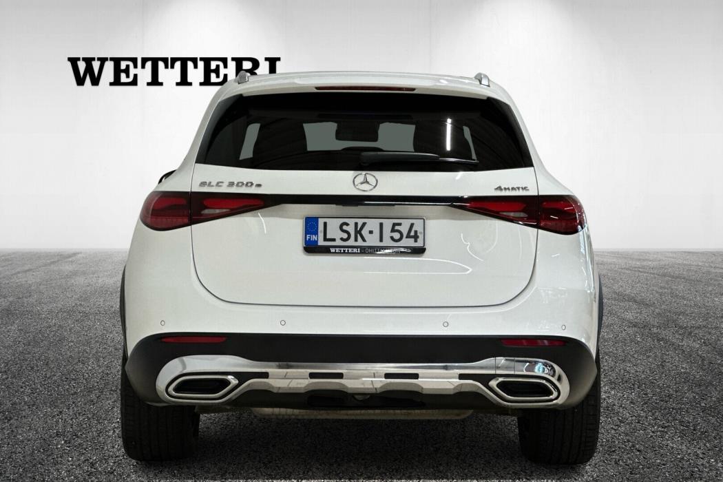 MERCEDES-BENZ GLC 2023