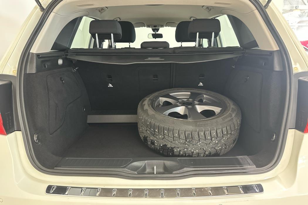 MERCEDES-BENZ B 2013