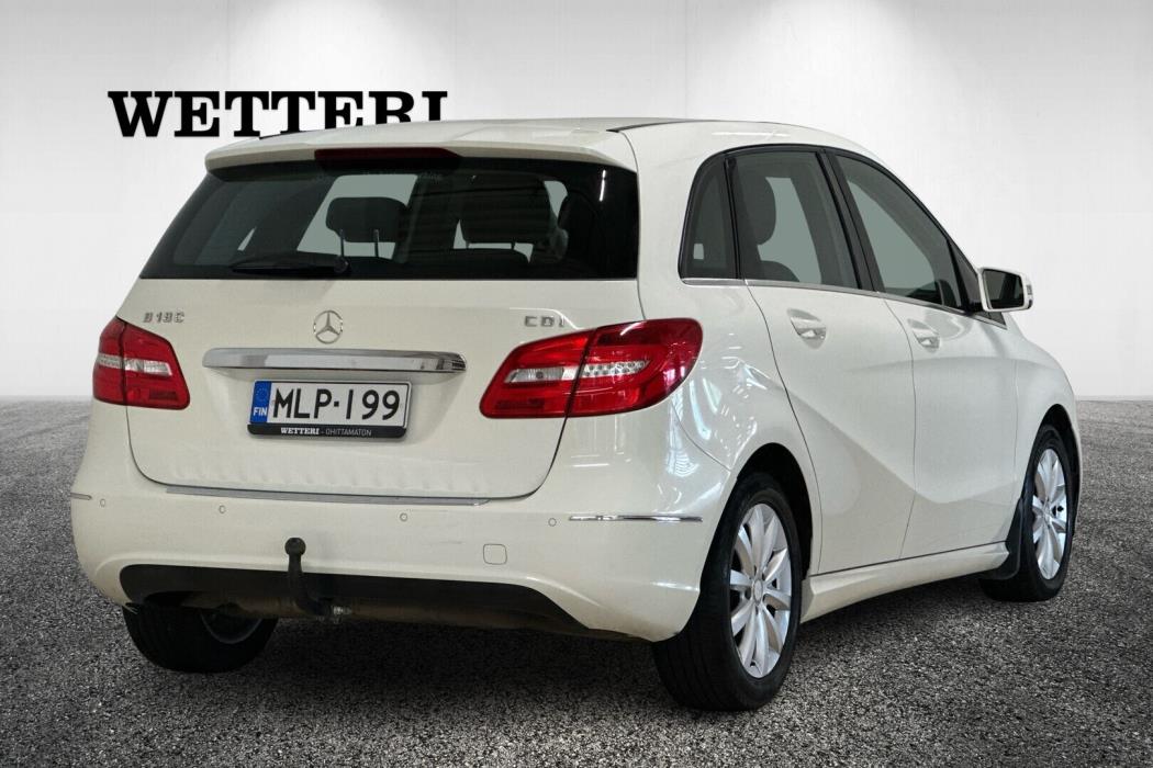 MERCEDES-BENZ B 2013