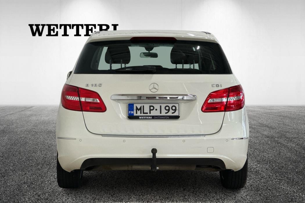 MERCEDES-BENZ B 2013