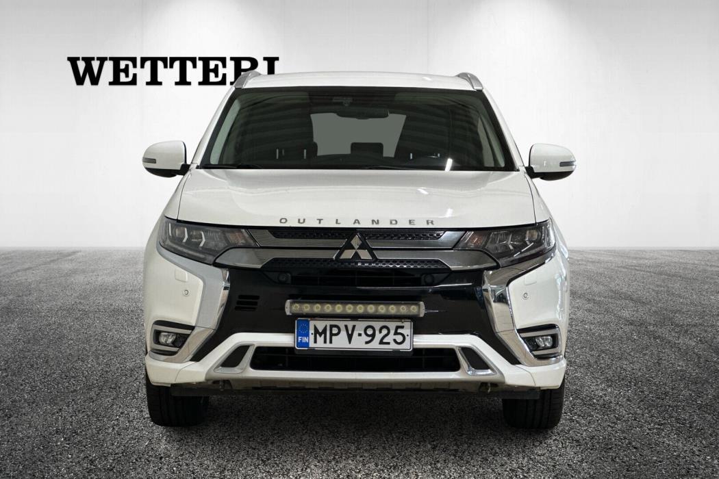 MITSUBISHI Outlander PHEV 2020
