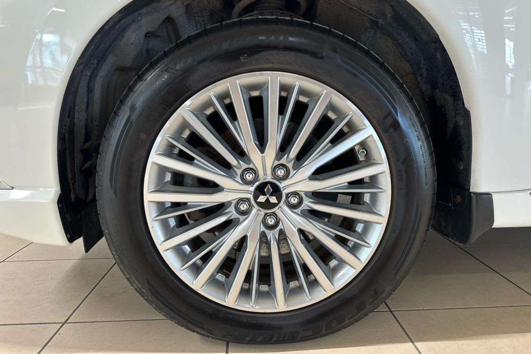 MITSUBISHI Outlander PHEV 2020