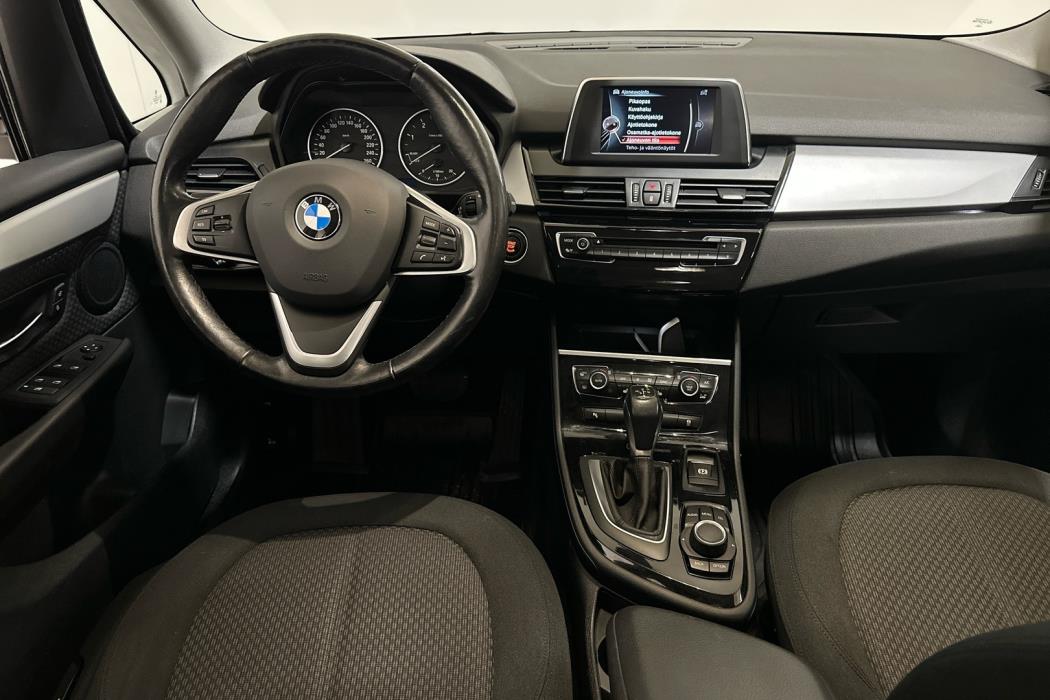 BMW 220 2016