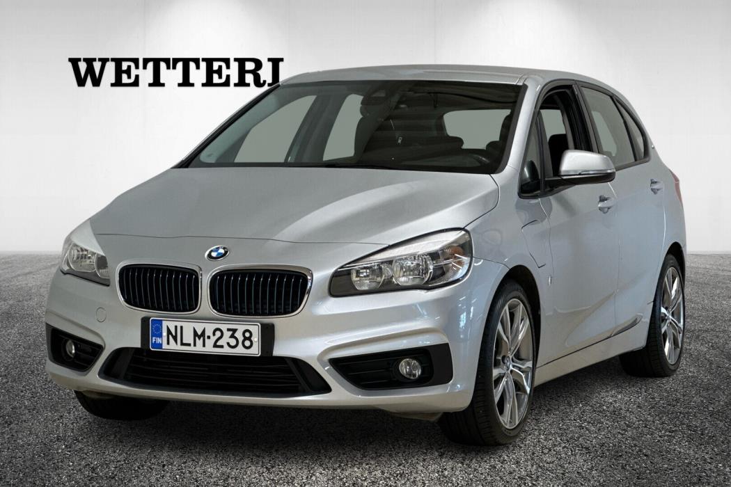BMW 225 2017