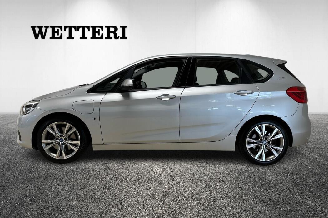 BMW 225 2017