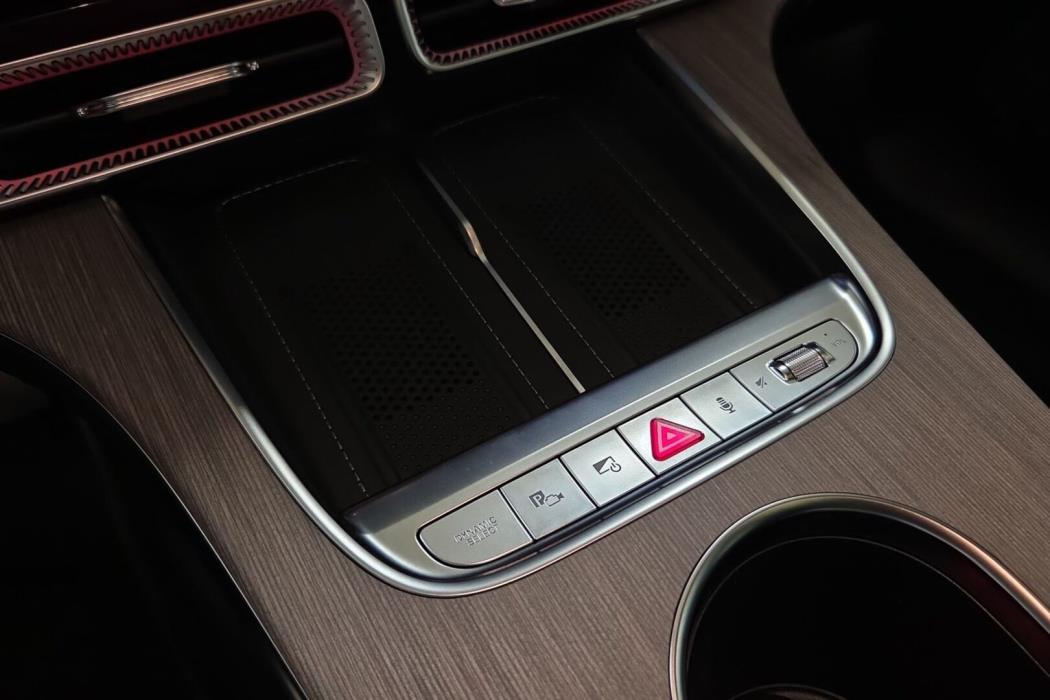 MERCEDES-BENZ C 2026