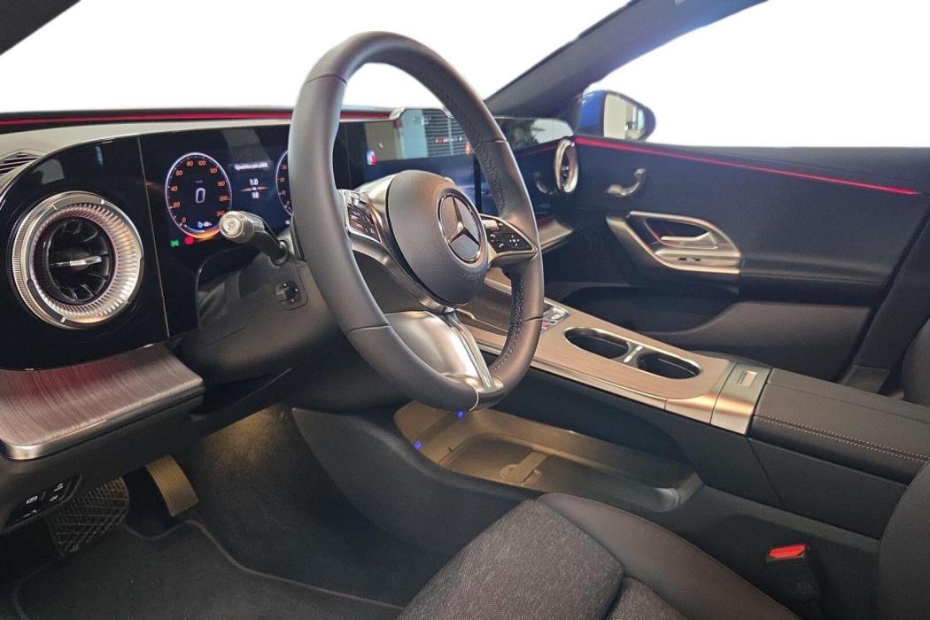 MERCEDES-BENZ C 2026